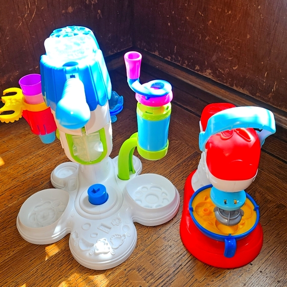 GUC Play Doh Sweet Shop Perfect Twist Ice-cream Set and Kitchen Treats Maker - Picture 1 of 3